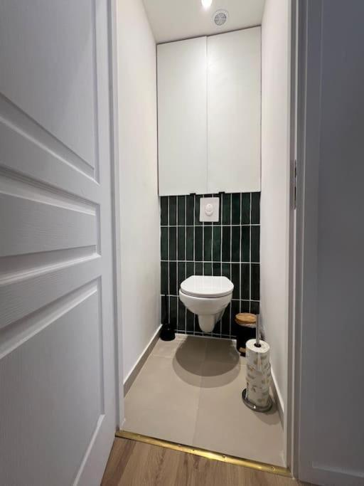 Apartamento Proche De Paris, Parking Prive Le Kremlin-Bicêtre Exterior foto